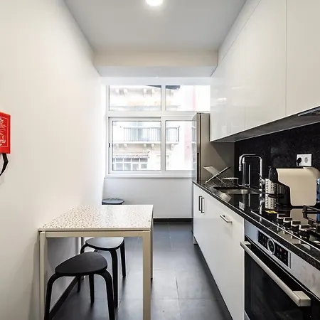 Apartment Akicity Anjos Moss Lisbon