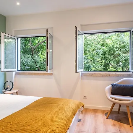 Apartment Akicity Anjos Moss Lisbon